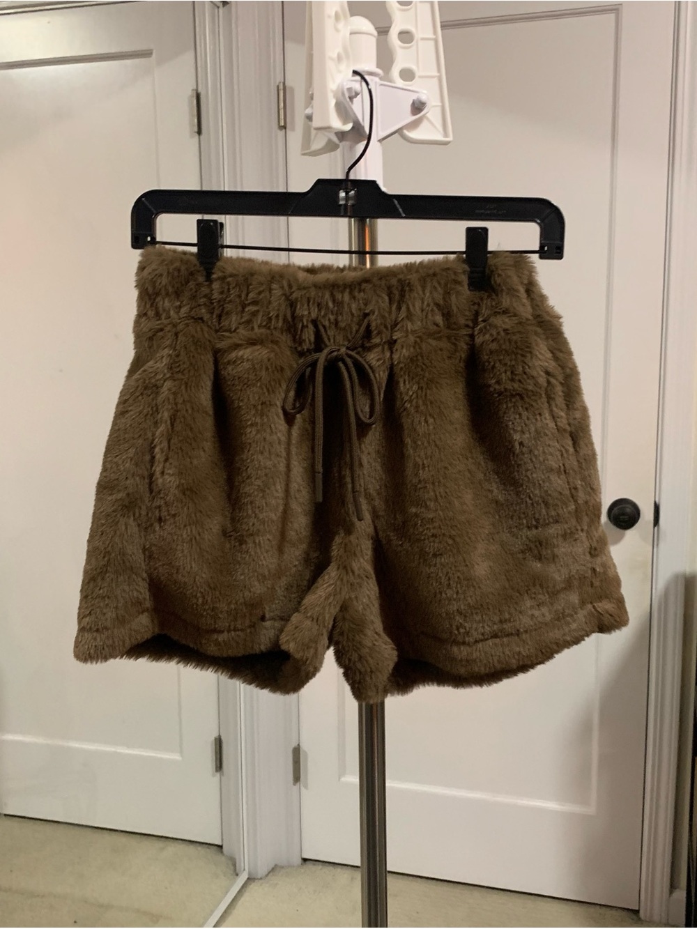Tricki the softest shorts on earth Faux Fur Drawstring Women’s XS in Brown